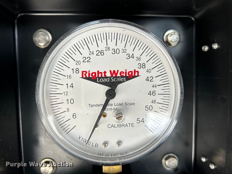 image for item OK9744 2012 Wabash National  dry van trailer