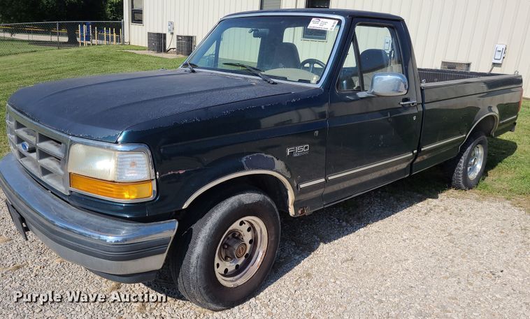 image for item DK1921 1994  Ford F150 XLT  pickup truck