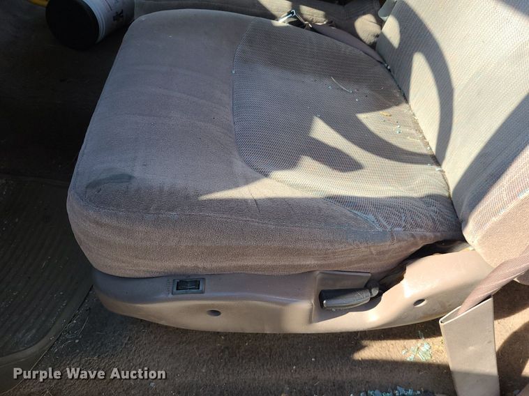 image for item DK1921 1994  Ford F150 XLT  pickup truck