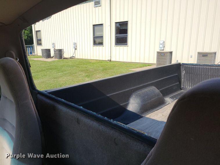 image for item DK1921 1994  Ford F150 XLT  pickup truck