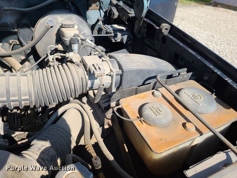 image for item DK1921 1994  Ford F150 XLT  pickup truck