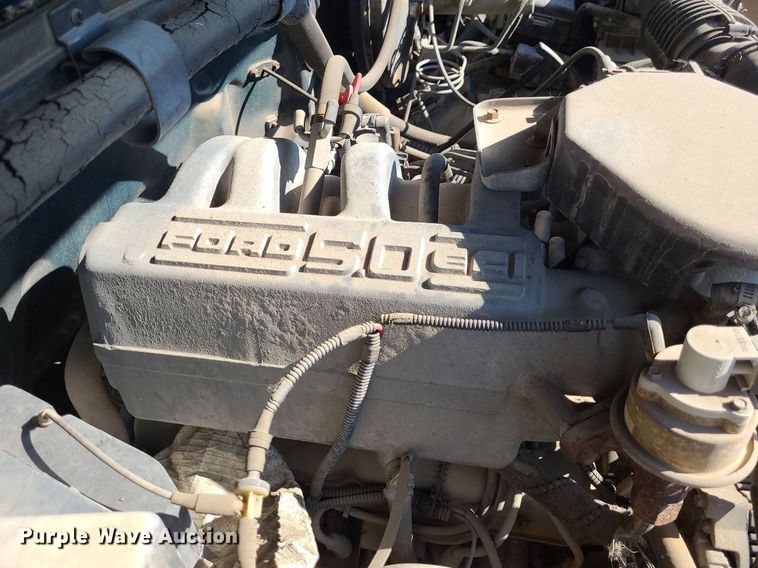 image for item DK1921 1994  Ford F150 XLT  pickup truck