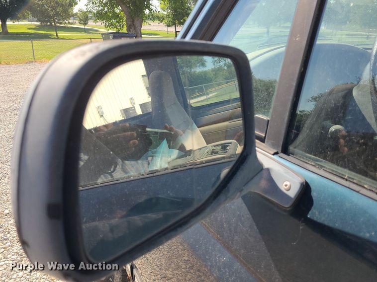 image for item DK1921 1994  Ford F150 XLT  pickup truck