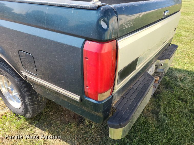 image for item DK1921 1994  Ford F150 XLT  pickup truck