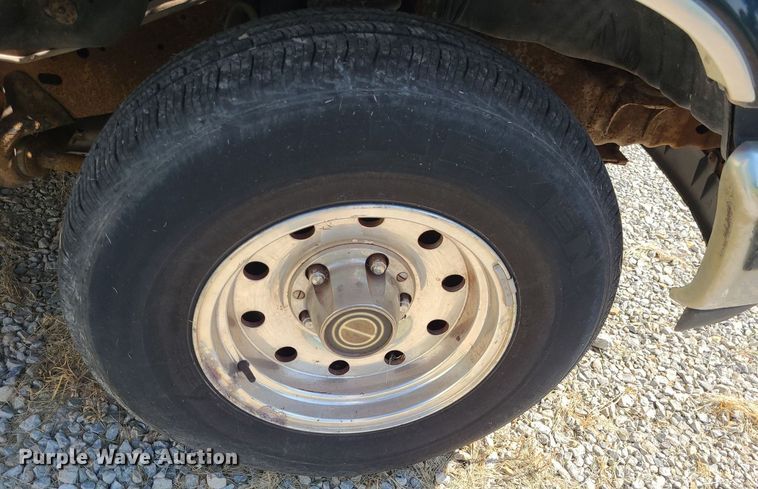 image for item DK1921 1994  Ford F150 XLT  pickup truck