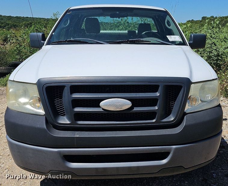 image for item DN8651 2007 Ford F150 XL  pickup truck