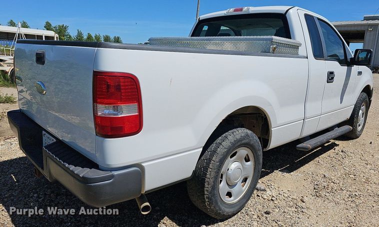 image for item DN8651 2007 Ford F150 XL  pickup truck
