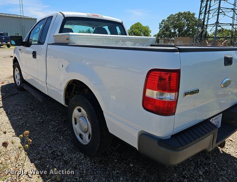 image for item DN8651 2007 Ford F150 XL  pickup truck