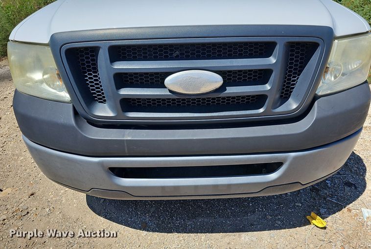 image for item DN8651 2007 Ford F150 XL  pickup truck