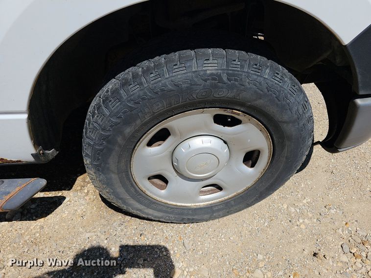 image for item DN8651 2007 Ford F150 XL  pickup truck