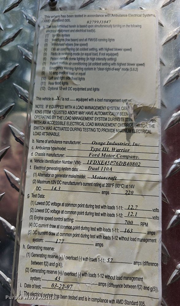 image for item DN8654 2006 Ford E450 Super Duty  ambulance