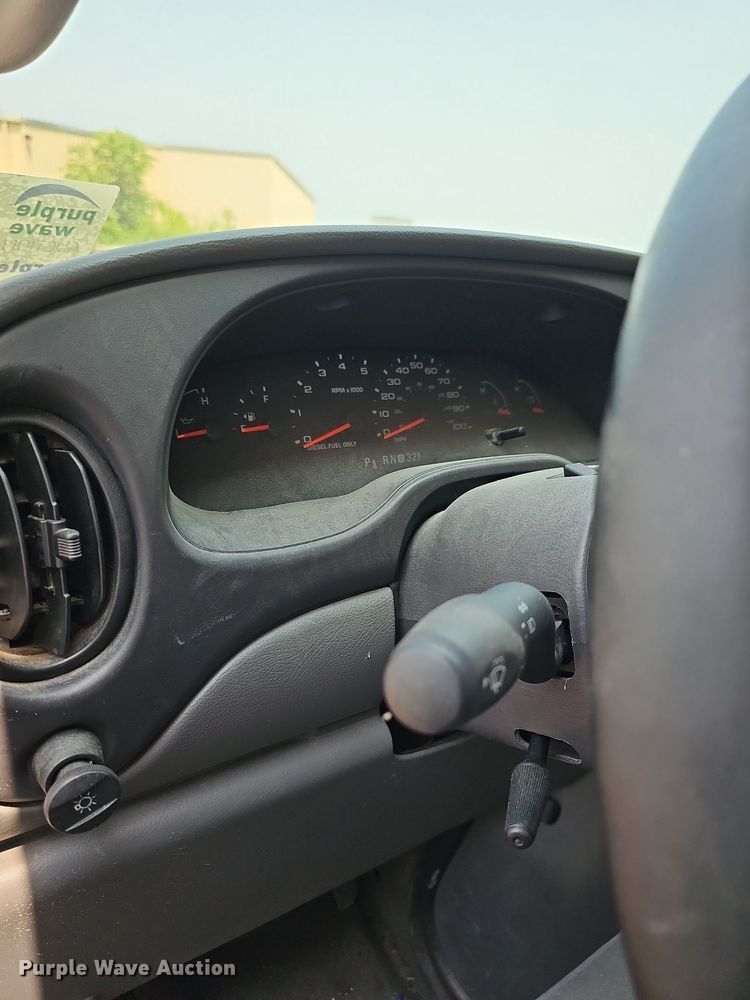 image for item DN8654 2006 Ford E450 Super Duty  ambulance