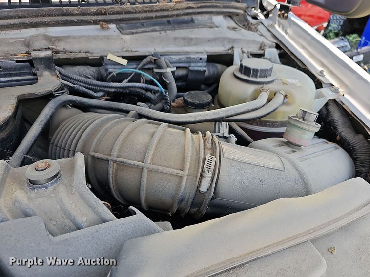 image for item DN8654 2006 Ford E450 Super Duty  ambulance