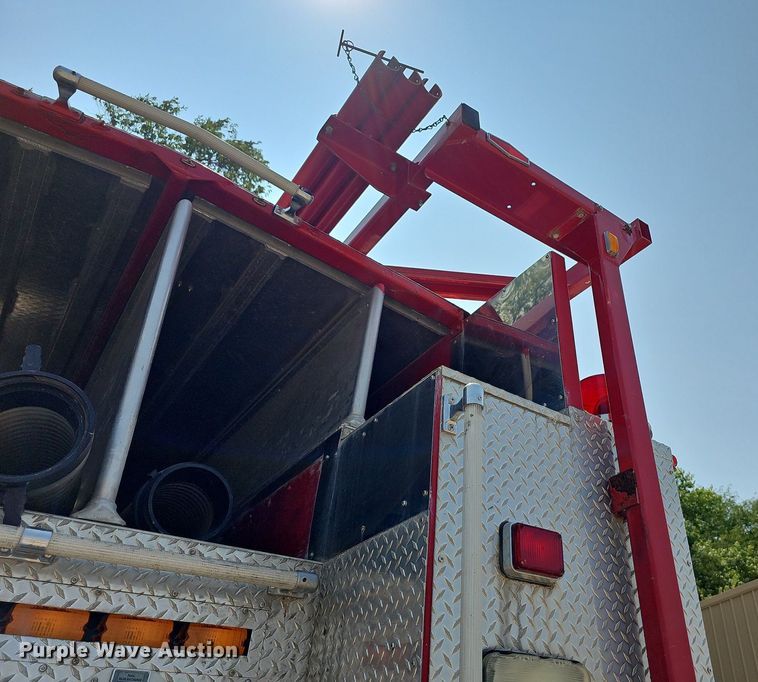 image for item DN8655 2000 Pierce  pumper fire truck