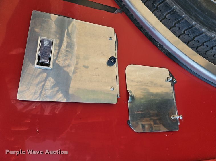 image for item DN8655 2000 Pierce  pumper fire truck