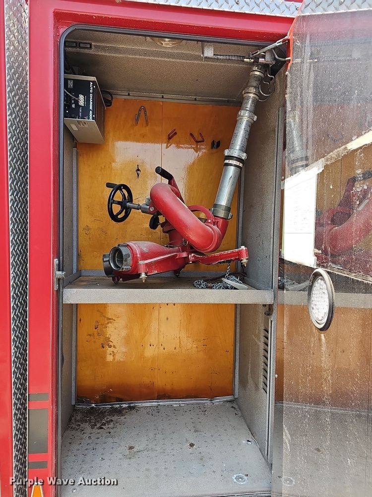 image for item DN8655 2000 Pierce  pumper fire truck