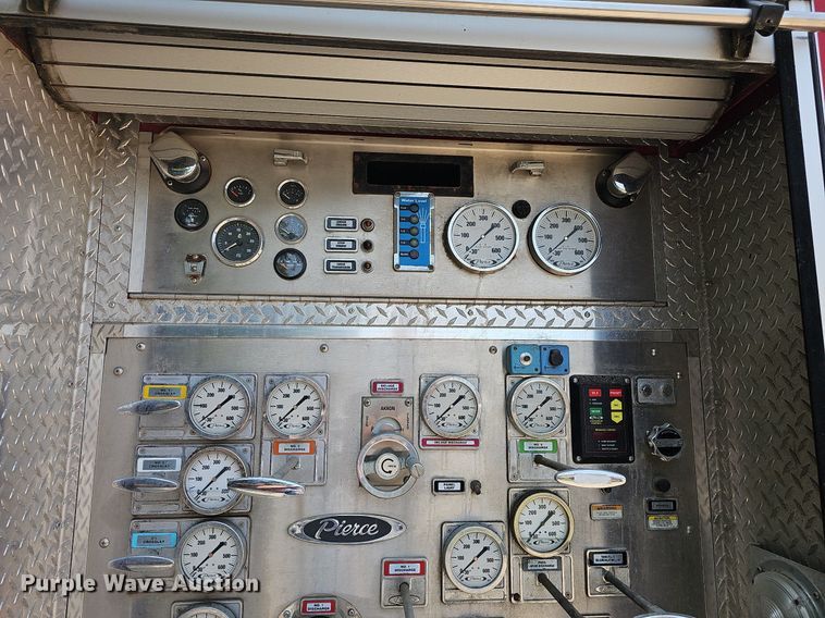 image for item DN8655 2000 Pierce  pumper fire truck