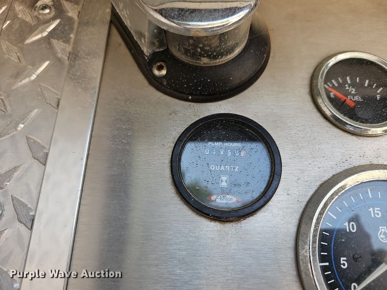 image for item DN8655 2000 Pierce  pumper fire truck