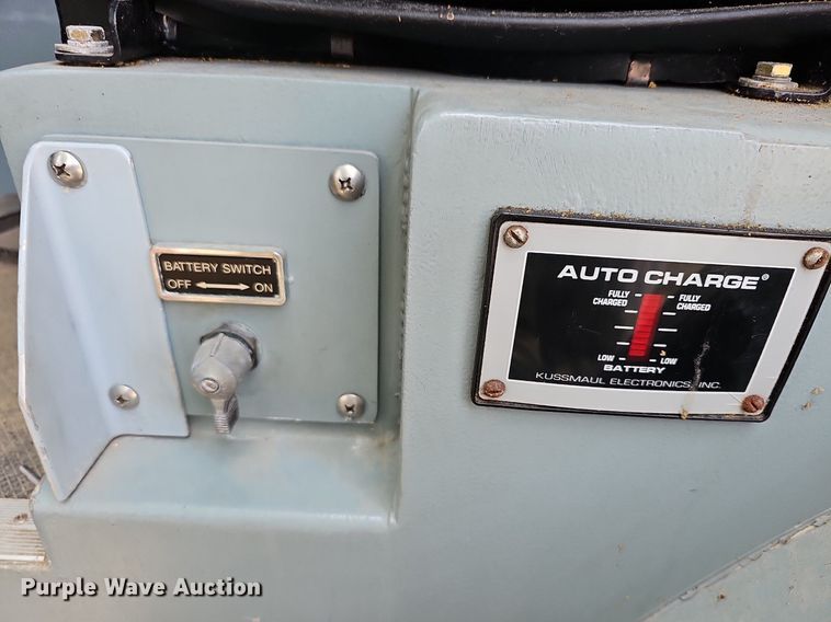 image for item DN8655 2000 Pierce  pumper fire truck