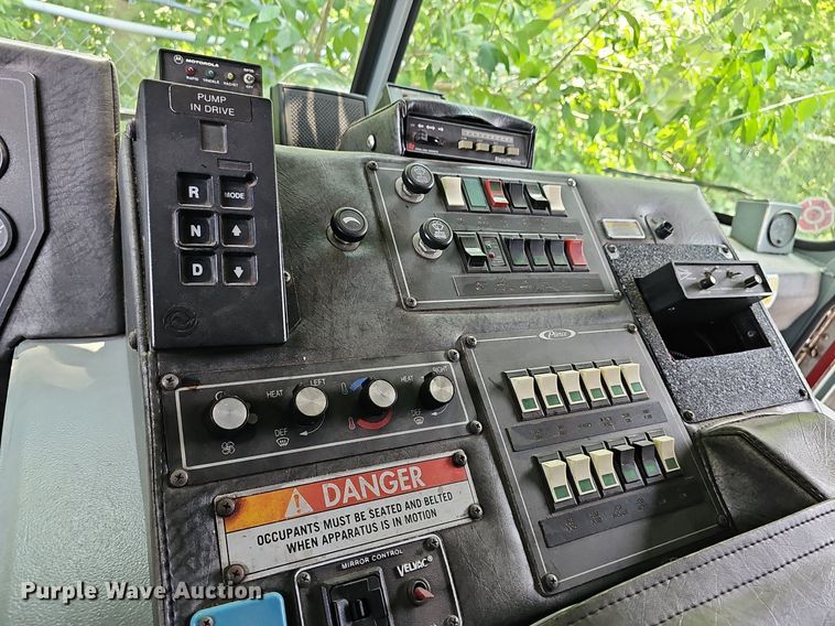 image for item DN8655 2000 Pierce  pumper fire truck