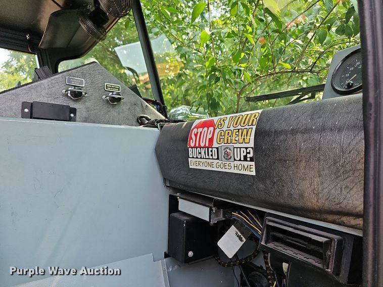 image for item DN8655 2000 Pierce  pumper fire truck