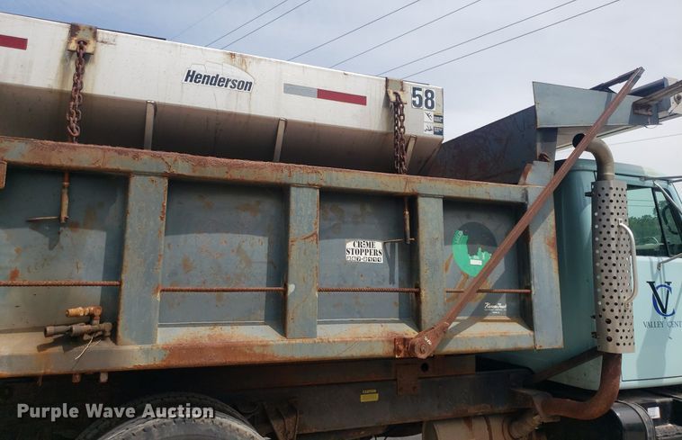 image for item DO2959 2002 International 4700  dump truck