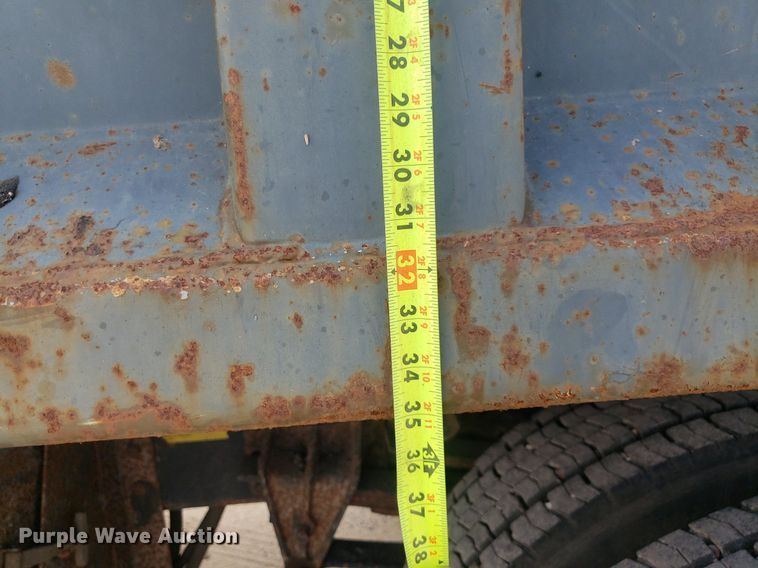 image for item DO2959 2002 International 4700  dump truck