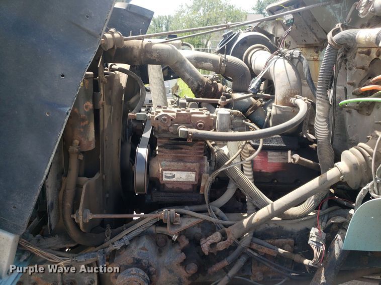 image for item DO2959 2002 International 4700  dump truck