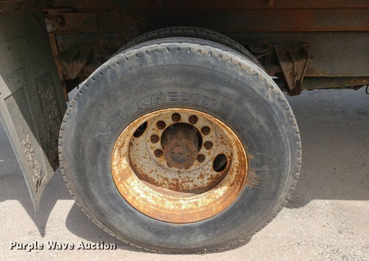 image for item DO2959 2002 International 4700  dump truck