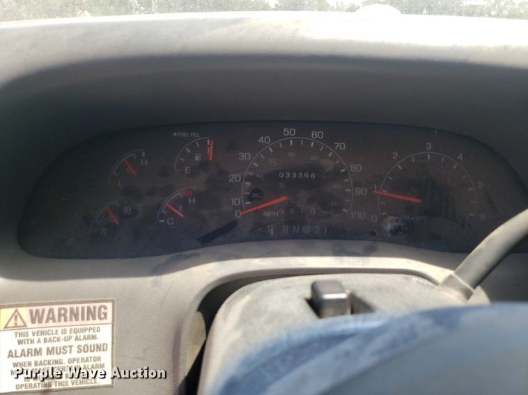 image for item DO2960 2001 Ford F550 Super Duty  flatbed truck