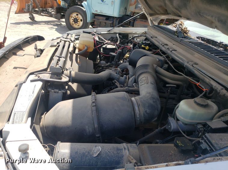 image for item DO2960 2001 Ford F550 Super Duty  flatbed truck