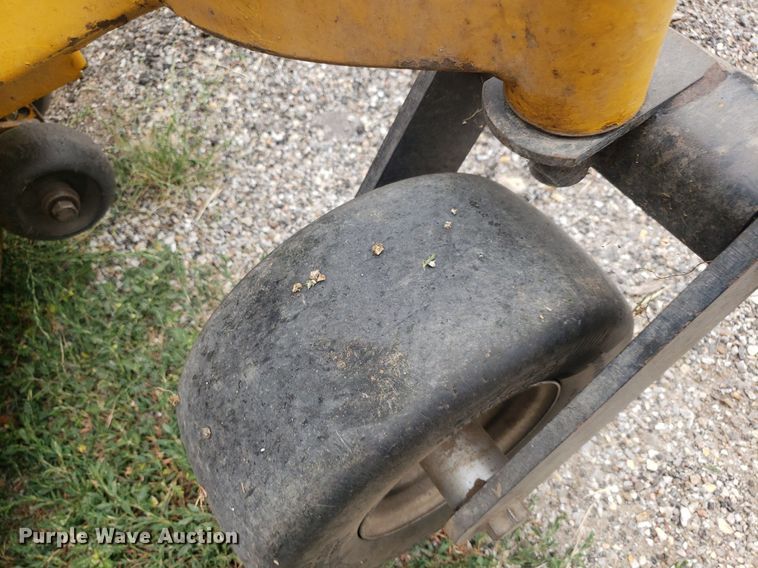 image for item DO2961 Hustler Super Z  ZTR lawn mower