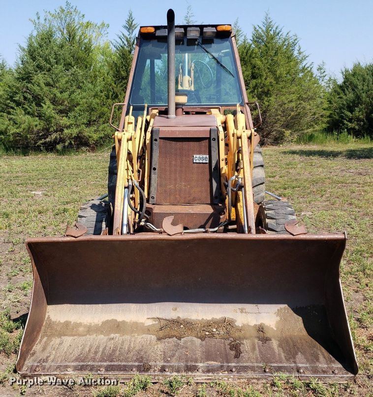 image for item DO3023 1994 Case 580 Super K  backhoe