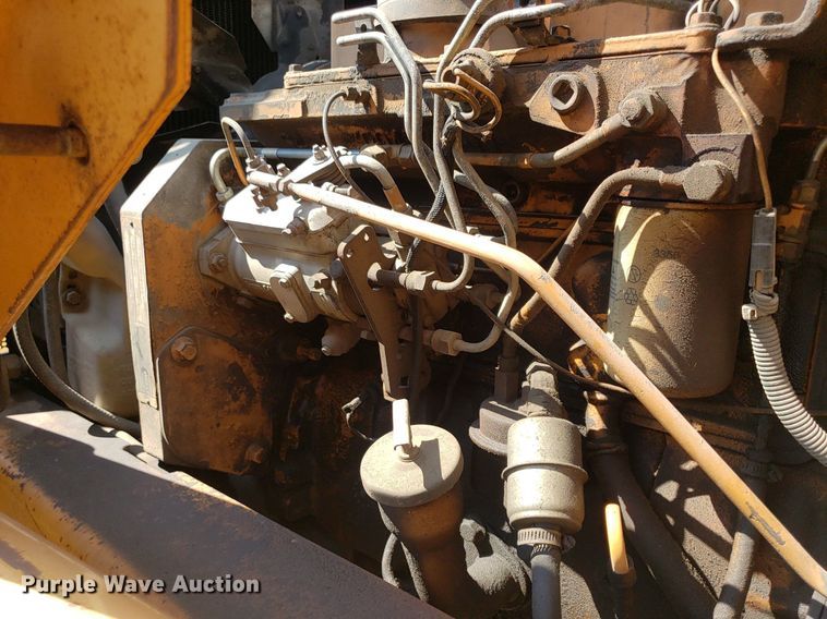 image for item DO3023 1994 Case 580 Super K  backhoe