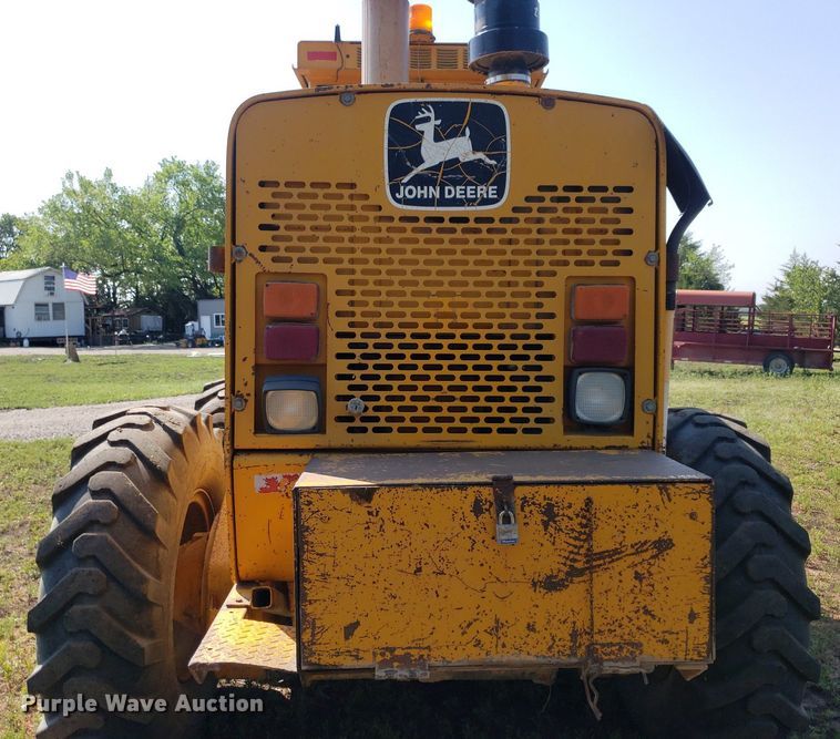 image for item DO3024 1991 John Deere 770B-H  motor grader