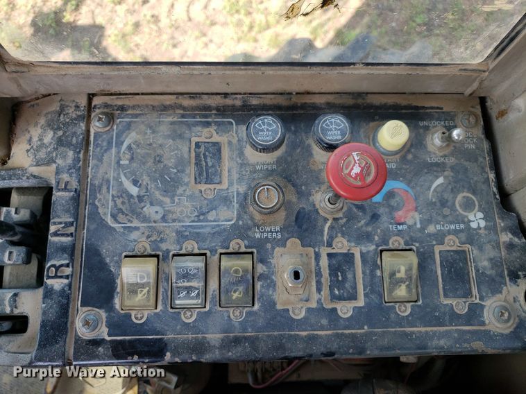 image for item DO3024 1991 John Deere 770B-H  motor grader