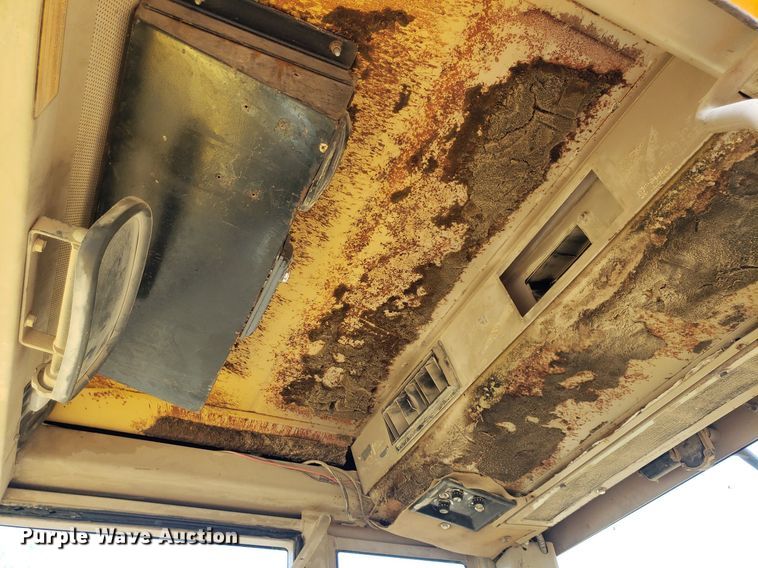 image for item DO3024 1991 John Deere 770B-H  motor grader