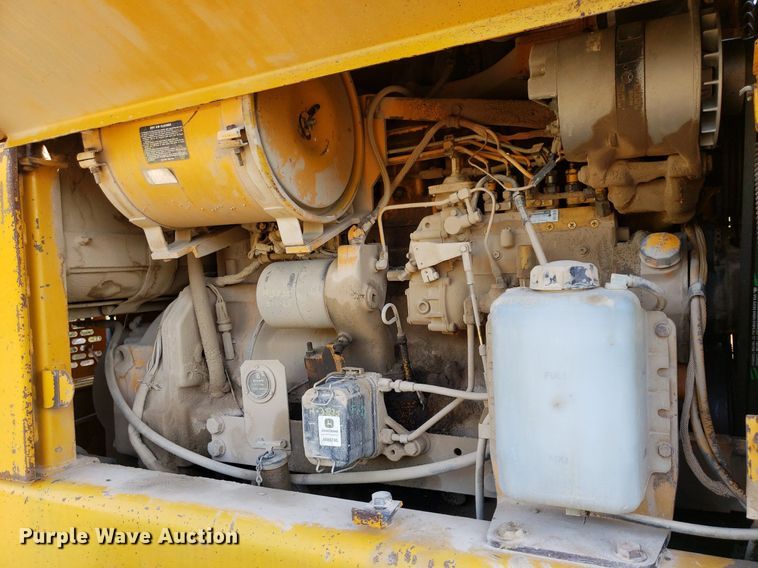 image for item DO3024 1991 John Deere 770B-H  motor grader