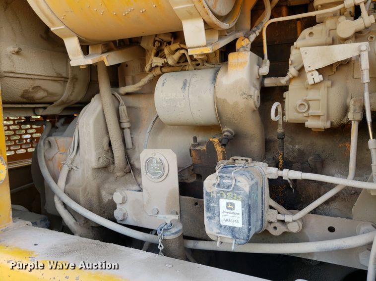 image for item DO3024 1991 John Deere 770B-H  motor grader