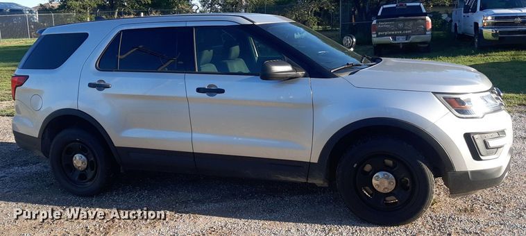 image for item DO3049 2019 Ford Explorer Police Interceptor  SUV