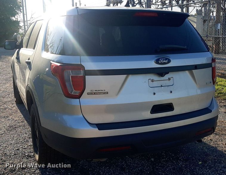 image for item DO3049 2019 Ford Explorer Police Interceptor  SUV