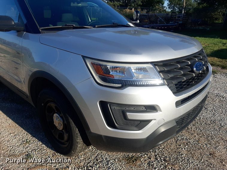 image for item DO3049 2019 Ford Explorer Police Interceptor  SUV