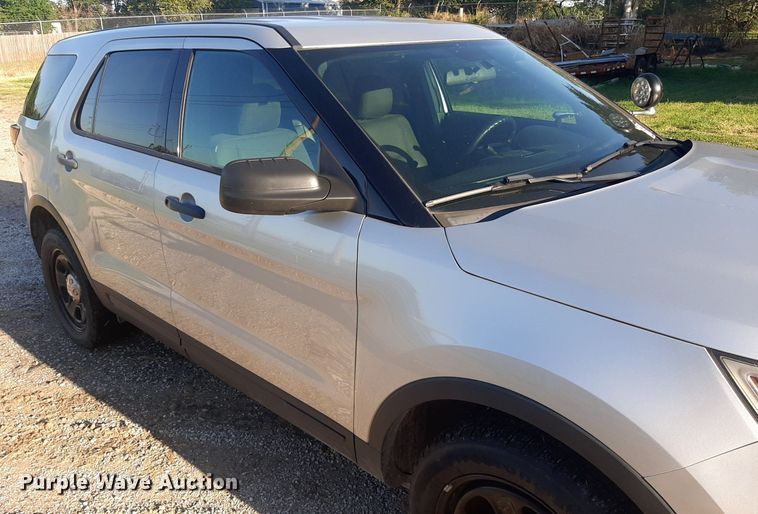 image for item DO3049 2019 Ford Explorer Police Interceptor  SUV