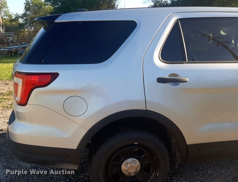 image for item DO3049 2019 Ford Explorer Police Interceptor  SUV