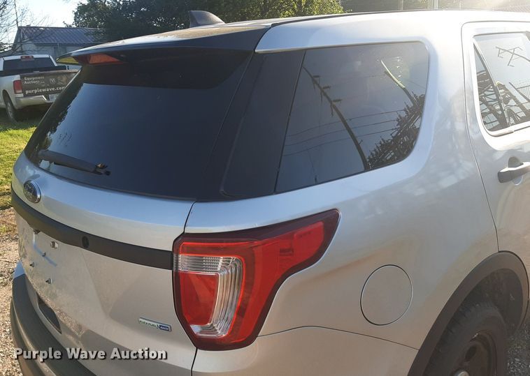 image for item DO3049 2019 Ford Explorer Police Interceptor  SUV