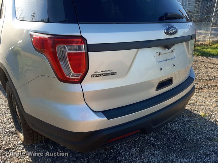 image for item DO3049 2019 Ford Explorer Police Interceptor  SUV