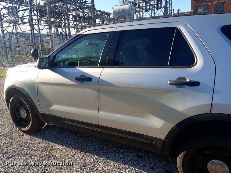 image for item DO3049 2019 Ford Explorer Police Interceptor  SUV