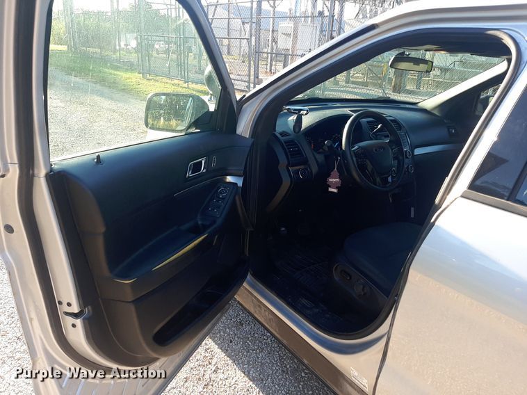 image for item DO3049 2019 Ford Explorer Police Interceptor  SUV