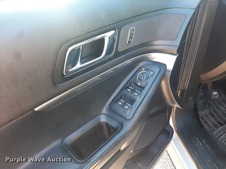 image for item DO3049 2019 Ford Explorer Police Interceptor  SUV