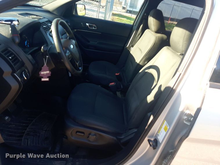 image for item DO3049 2019 Ford Explorer Police Interceptor  SUV